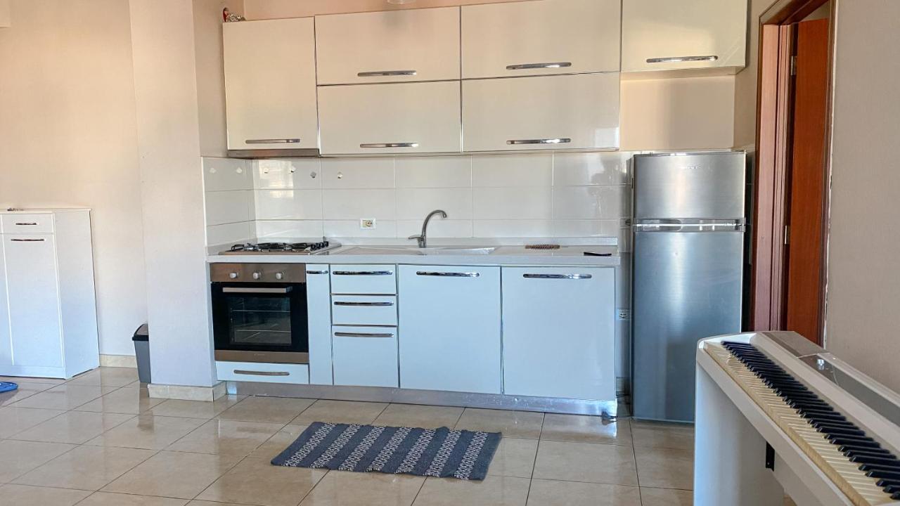 Lando Apartment Shkodër Esterno foto
